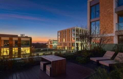 Battersea Luxury Apartments with Access to World-Class Shopping