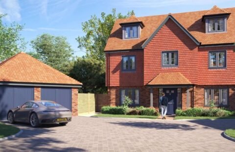Detached 4-Bedroom Home in Hildenborough, Kent