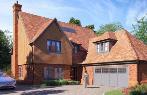 Detached 5-Bedroom Home in Hildenborough, Kent