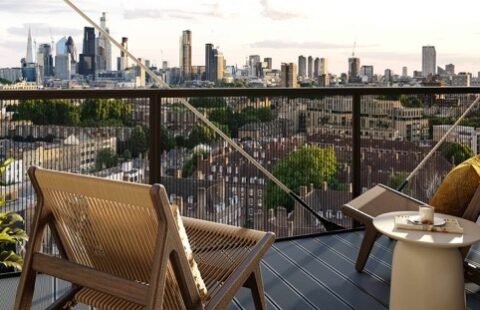 Modern Living in Bethnal Green Close to Metro