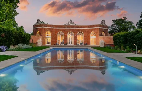 Luxury Houses in Enfield with Stunning Pool Views